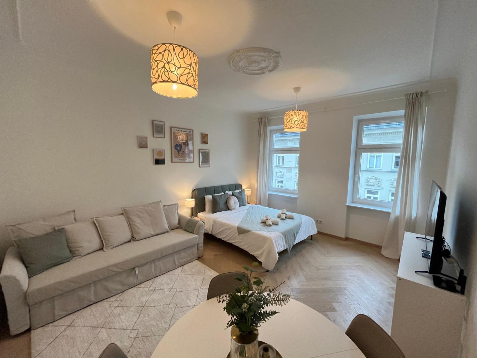 Luxurious One Room Apartment Near Schoenbrunn Palace Bécs Kültér fotó